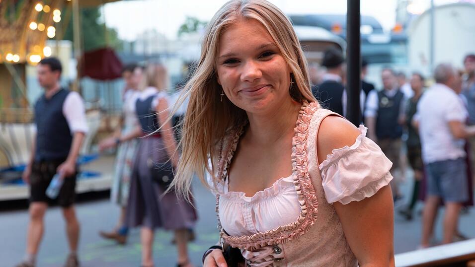Die Partybilder vom Sonntag, 9. August, aus dem Festzelt Greindl. Die Partybilder vom Sonntag, 9. August, aus dem Festzelt Greindl.