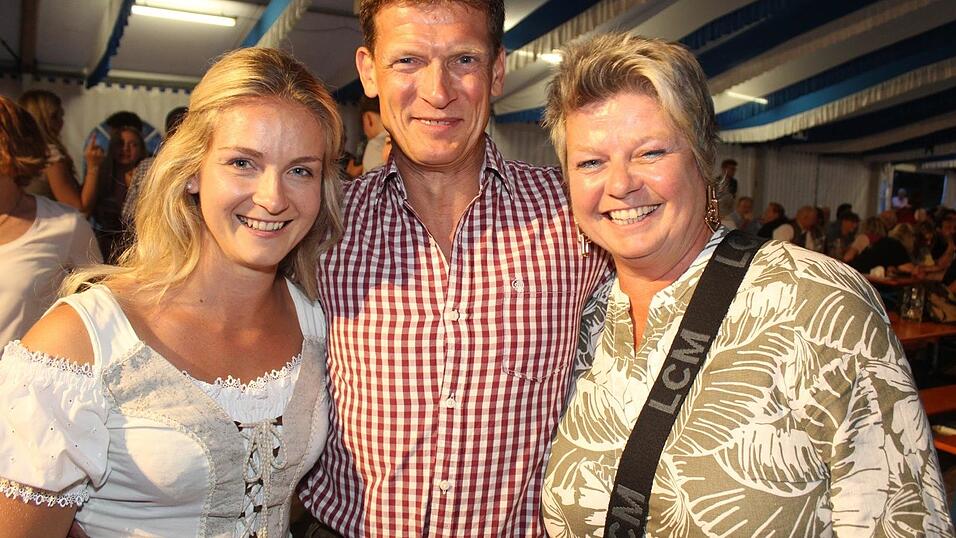 Zur Musik von Headless wurde ausgelassen gefeiert.