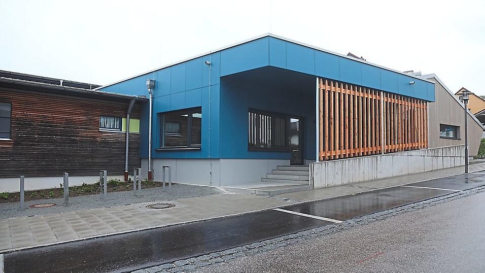 Der Gemeinderat hat die Elternbeiträge für die Kindertagesstätten in Taufkirchen unverändert gelassen. Betroffen ist auch das Kinderhaus Pauli Bekehrung, das künftig unter kommunaler Trägerschaft steht. Der Gemeinderat hat die Elternbeiträge für die Kindertagesstätten in Taufkirchen unverändert gelassen. Betroffen ist auch das Kinderhaus Pauli Bekehrung, das künftig unter kommunaler Trägerschaft steht.