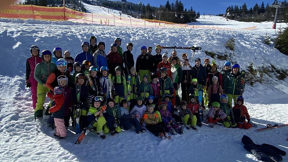 Nicht nur Mitglieder aus der Sparte Alpin beteiligten sich an der Vereinsmeisterschaft, sondern auch aus den Sparten Fu&szlig;ball und Nordisch.