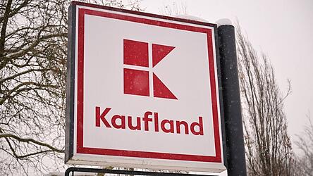 In der Kaufland-Filiale in Degernpoint sind am Donnerstag die Kunden per Alarmierung zum Verlassen des Gesch&auml;ftes aufgefortfdert worden.