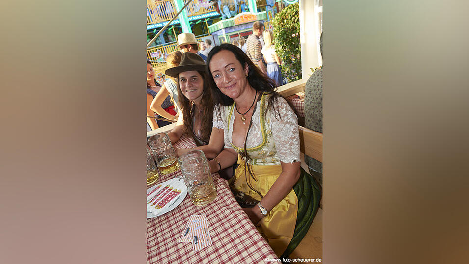 Die Partybilder vom Samstag, 13. August 2022, aus dem Festzelt Lechner.