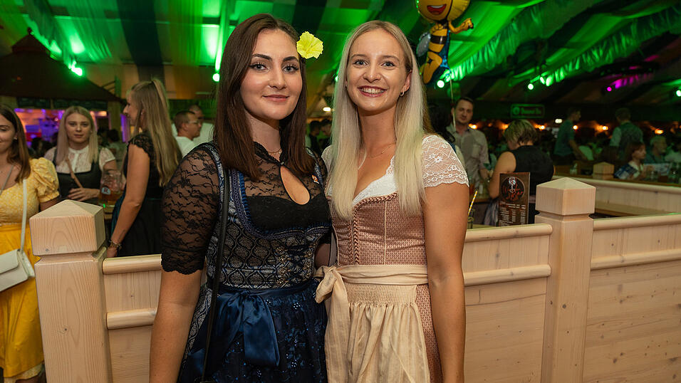 Die Partybilder vom Freitag, 18. August 2023, aus dem Festzelt Reisinger. Die Partybilder vom Freitag, 18. August 2023, aus dem Festzelt Reisinger.