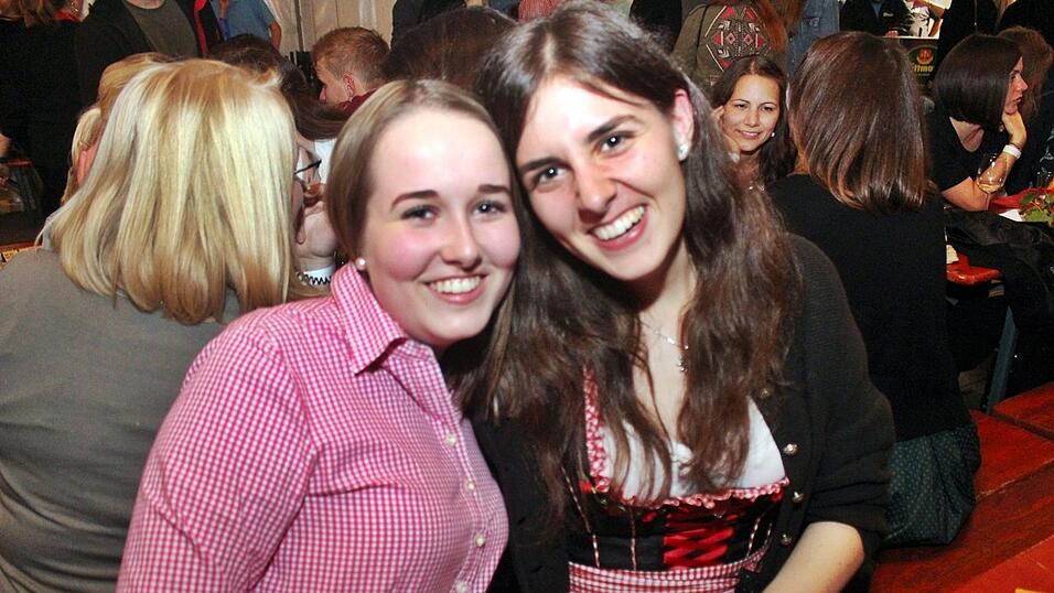 Die besten Bilder vom Wein- und Wei&szlig;bierfest des Burschenvereins Arth und der M&auml;dchengruppe.