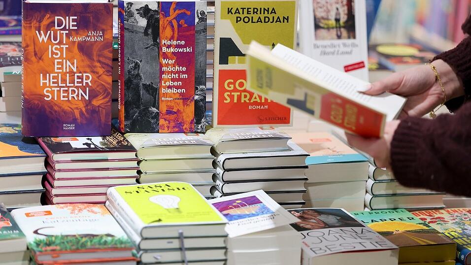 Die Jury hat die Nominierten für den Preis der Leipziger Buchmesse bekanntgegeben. Die Jury hat die Nominierten für den Preis der Leipziger Buchmesse bekanntgegeben.