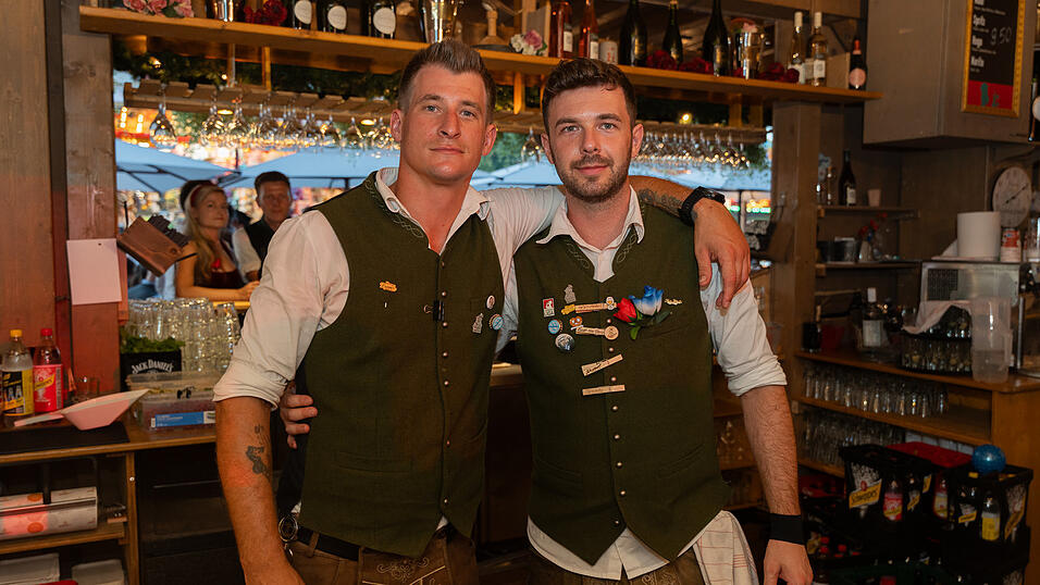 Die Partybilder vom Samstag, 19. August 2023, aus dem Festzelt Krönner. Die Partybilder vom Samstag, 19. August 2023, aus dem Festzelt Krönner.