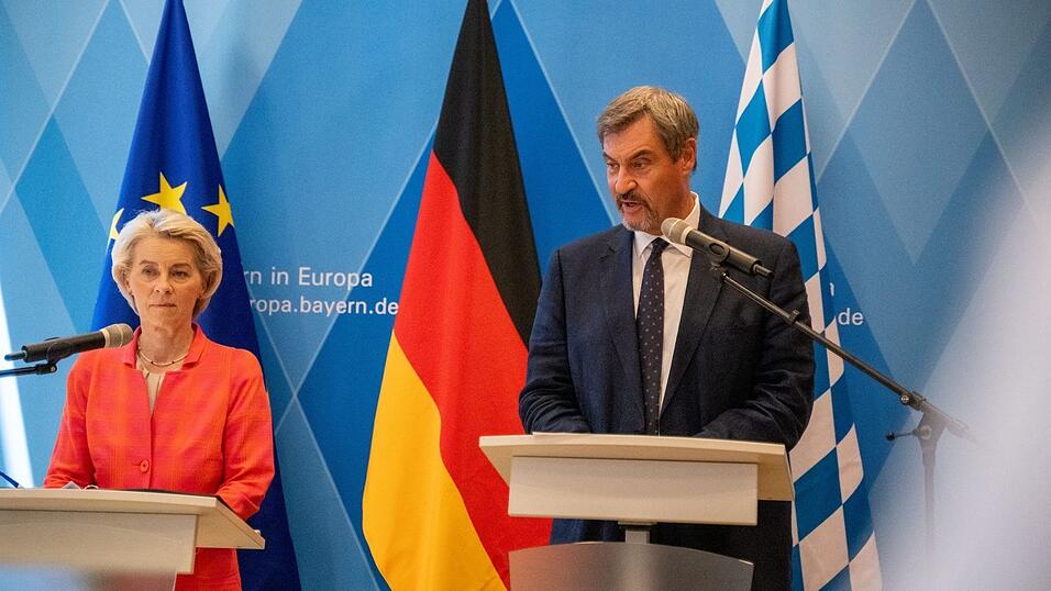 EU-Kommissionspräsidentin Ursula von der Leyen (CDU) muss nach Ansicht von CSU-Chef Markus Söder eine Katastrophe verhindern. (Archivbild) EU-Kommissionspräsidentin Ursula von der Leyen (CDU) muss nach Ansicht von CSU-Chef Markus Söder eine Katastrophe verhindern. (Archivbild)