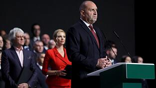 Der Ex-General und fr&uuml;here Kampfjet-Pilot Radew war im Januar vom Amt des Staatspr&auml;sidenten zur&uuml;ckgetreten, um an der Wahl teilzunehmen. (Archivbild)