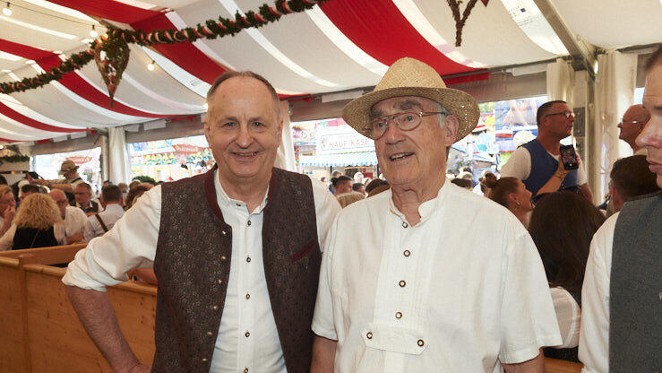 Die Partybilder vom Samstag, 8. August, aus dem Festzelt Lechner. Die Partybilder vom Samstag, 8. August, aus dem Festzelt Lechner.