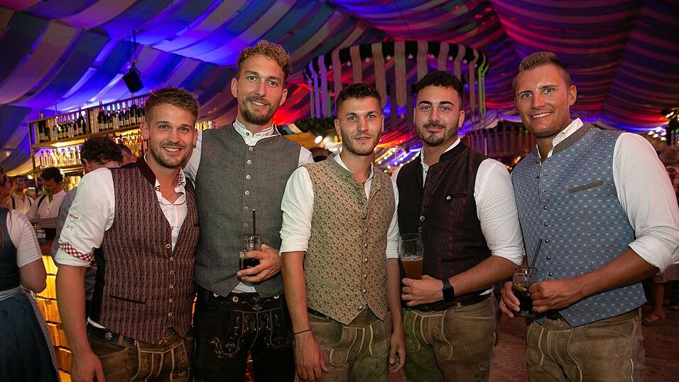 Die Partybilder von Donnerstag, 18. August 2022, aus dem Festzelt Wenisch.