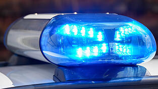 Informationen zum Vermissten nimmt die Polizei Bogen entgegen.