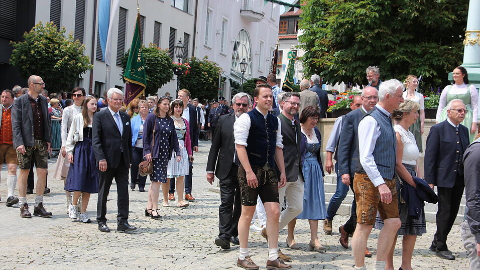 Bilder vom Festakt auf dem Veitsplatz in Bad Kötzting Bilder vom Festakt auf dem Veitsplatz in Bad Kötzting