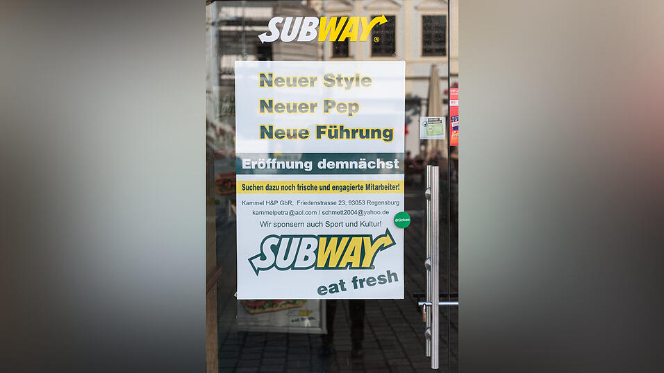 Die Franchisenehmerin Petra Kammel verspricht einige Neuerungen, die sie derzeit in den L&auml;den in Straubing, Dingolfing und Cham umsetzt. (Foto: Susanne Raith)