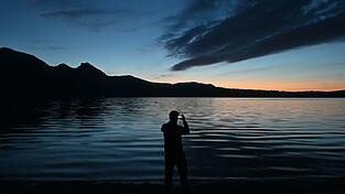 Abendstimmung am Kochelsee. Abendstimmung am Kochelsee.