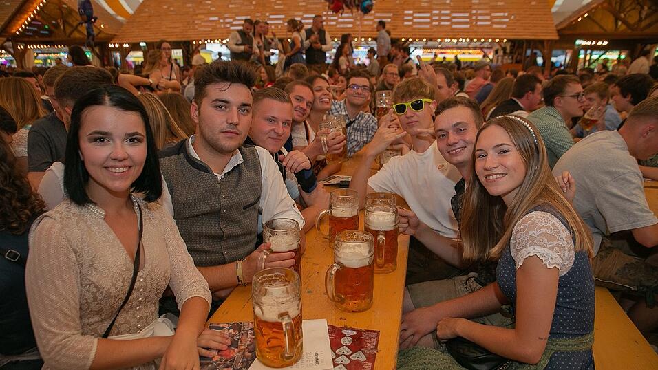 Die Partybilder von Donnerstag, 18. August 2022, aus dem Festzelt Nothaft.