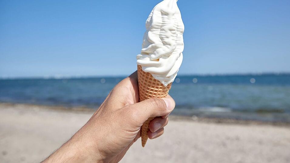 Eis ist der perfekte Begleiter für den Sommer.
