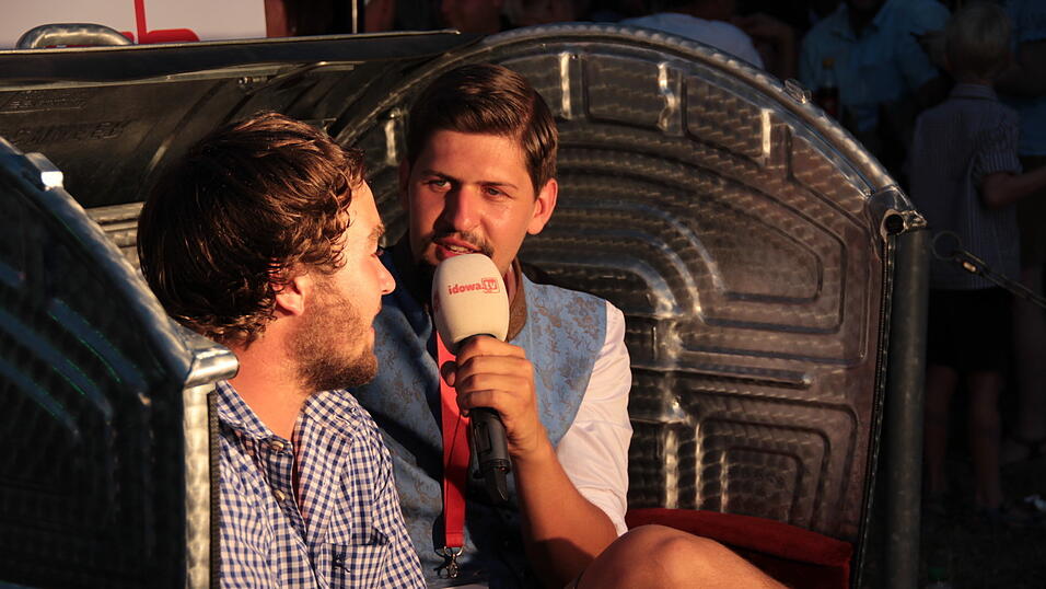 Schnappsch&uuml;sse von der Single-Couch(Foto: Paul Przybilla)