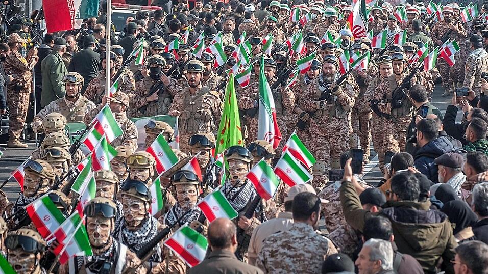 Die iranischen Revolutionsgarden sind mittlerweile die m&auml;chtigste Institution des Landes.