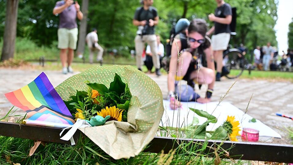 Berlin ist nach der Auto-Attacke in Trauer. Berlin ist nach der Auto-Attacke in Trauer.