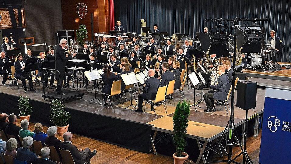 Ein Benefizkonzert der Extraklasse mit dem Polizeiorchester Bayern.