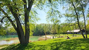 Neben der Gretlmühle sind bis auf Weiteres auch der Hofgarten und der Landshuter Hauptfriedhof gesperrt. Neben der Gretlmühle sind bis auf Weiteres auch der Hofgarten und der Landshuter Hauptfriedhof gesperrt.