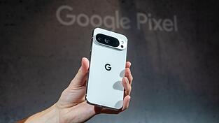 Das Pixel 10 wurde kurz vor dem erwarteten Debüt neuer iPhones vorgestellt.