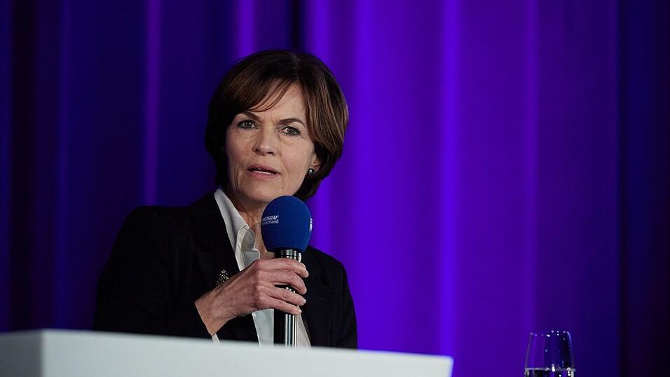 Ostermontag als Feiertag streichen? Die Trumpf-Chefin hält das im Sinne der Wirtschaft für eine gute Idee. (Archivbild) Ostermontag als Feiertag streichen? Die Trumpf-Chefin hält das im Sinne der Wirtschaft für eine gute Idee. (Archivbild)