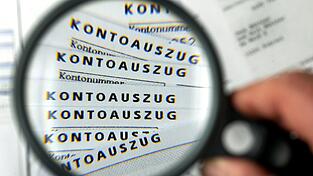 Banken sollen künftig niemanden mehr abweisen dürfen, der bei ihnen ein einfaches Girokonto eröffnen will. Banken sollen künftig niemanden mehr abweisen dürfen, der bei ihnen ein einfaches Girokonto eröffnen will.