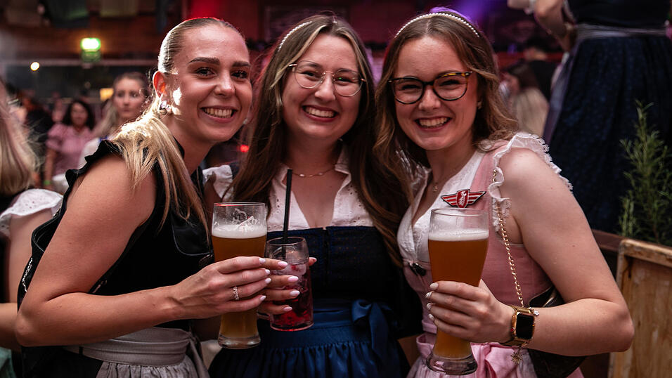 Die Partybilder vom Samstag, 9. August, aus dem Festzelt Wenisch. Die Partybilder vom Samstag, 9. August, aus dem Festzelt Wenisch.