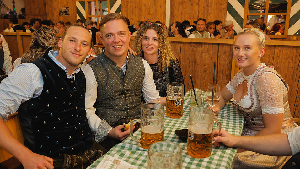 Die Partybilder vom Samstag, 10. August 2024, aus dem Festzelt Weckmann. Die Partybilder vom Samstag, 10. August 2024, aus dem Festzelt Weckmann.