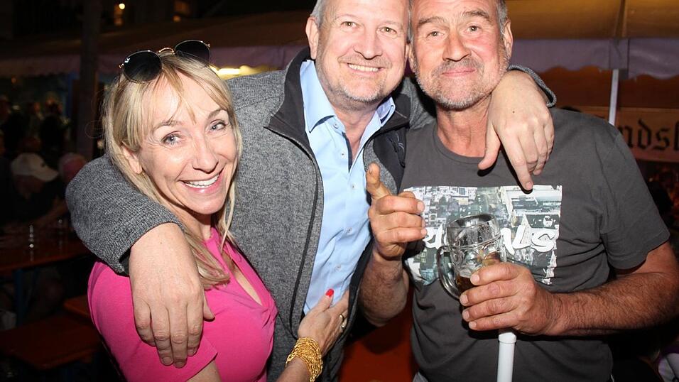 Viele Landshuter genossen ihren Freitagabend auf dem Bismarckplatzfest.