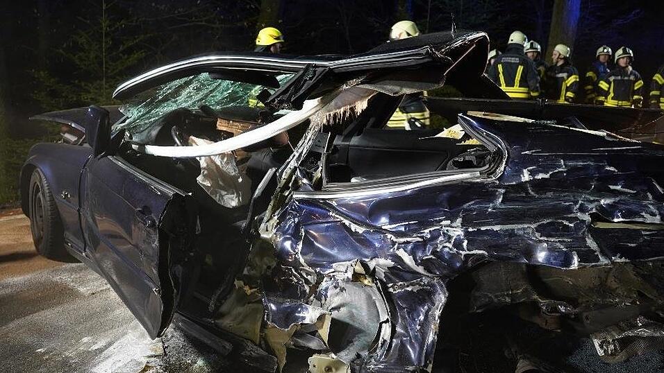 Die Einsatzkräfte im Landkreis Passau sind am Donnerstag zu einem Verkehrsunfall bei Vilshofen gerufen worden.