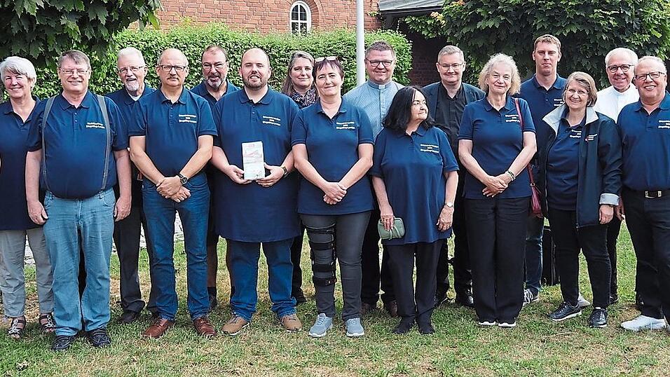 Seit 20 Jahren arbeiten Krisenintervention und Notfallseelsorge im Landkreis Dingolfing-Landau eng zusammen. Seit 20 Jahren arbeiten Krisenintervention und Notfallseelsorge im Landkreis Dingolfing-Landau eng zusammen.