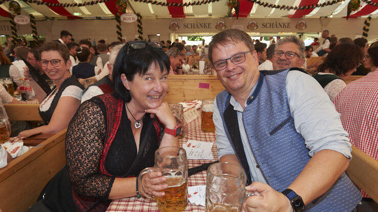Die Partybilder vom Samstag, 9. August, aus dem Festzelt Lechner. Die Partybilder vom Samstag, 9. August, aus dem Festzelt Lechner.