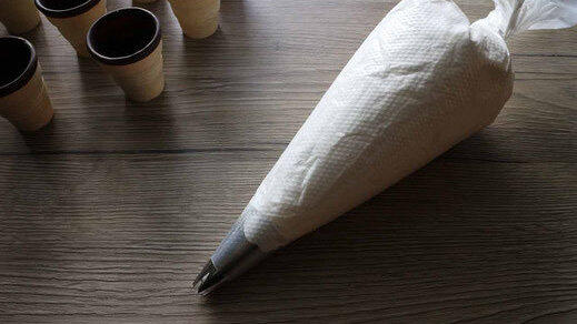 F&uuml;r die Zubereitung der Schaumwaffeln braucht ihr unter anderem einen Spritzbeutel mit Sternt&uuml;lle.