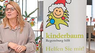 Melanie Brunner ist für die Aktion Kinderbaum zuständig. Melanie Brunner ist für die Aktion Kinderbaum zuständig.