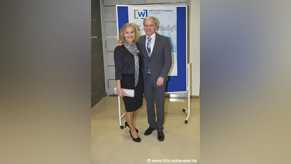 Feiern k&ouml;nnen sie, die Wirtschaftsjunioren - hier ist der Beweis!