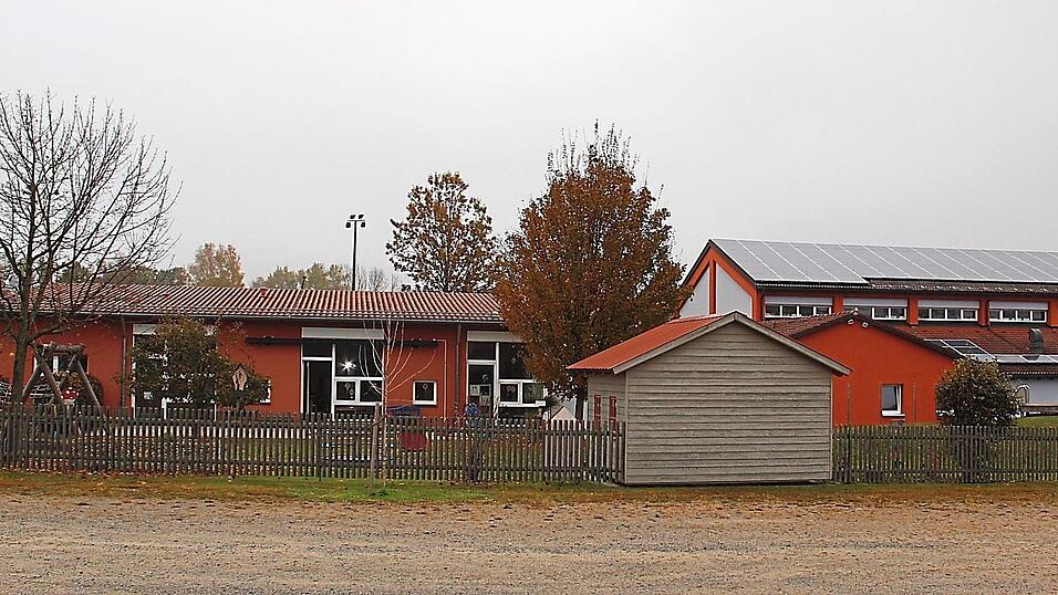 Kindergarten und Mehrzweckhalle werden nun mit Wärme der Zilk Biogas GbR versorgt.