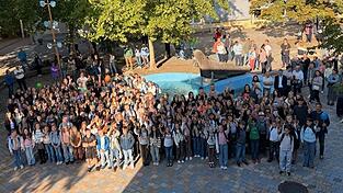 Knapp 150 „Neue“ sind nun an der Realschule. Knapp 150 „Neue“ sind nun an der Realschule.