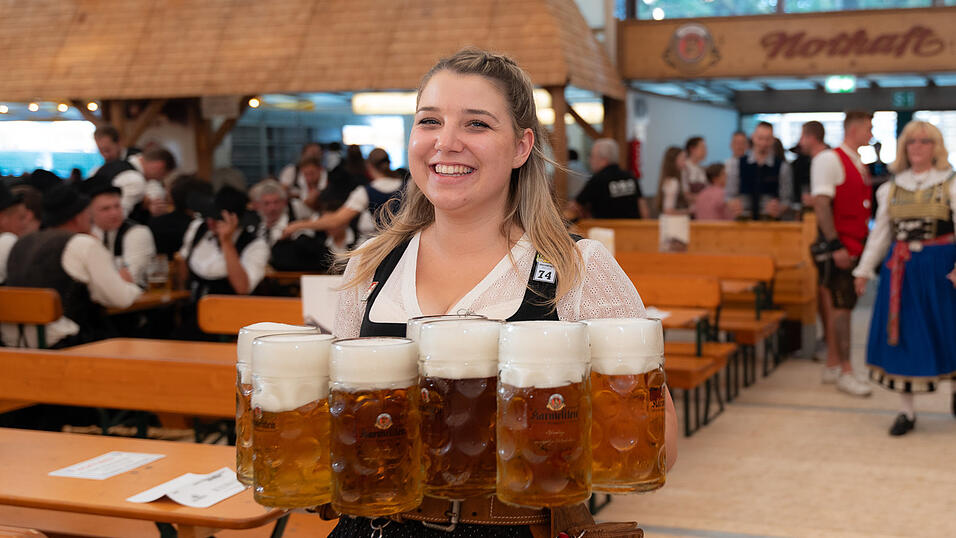 Die Partybilder vom Freitag, 11. August 2023, aus dem Festzelt Nothaft. Die Partybilder vom Freitag, 11. August 2023, aus dem Festzelt Nothaft.