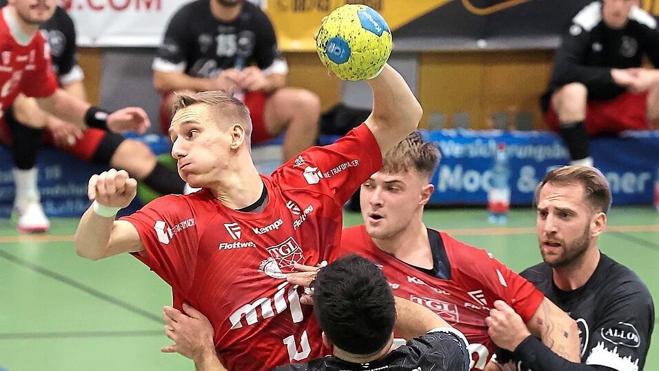 K&auml;mpft sich zur&uuml;ck: Paul Saborowski (am Ball) will die TG Mipa auch gegen Waldb&uuml;ttelbrunn unterst&uuml;tzen und Punkte einfahren.