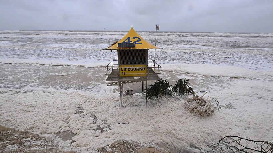 An der Gold Coast kann sich der Wiederaufbau noch bis April ziehen.