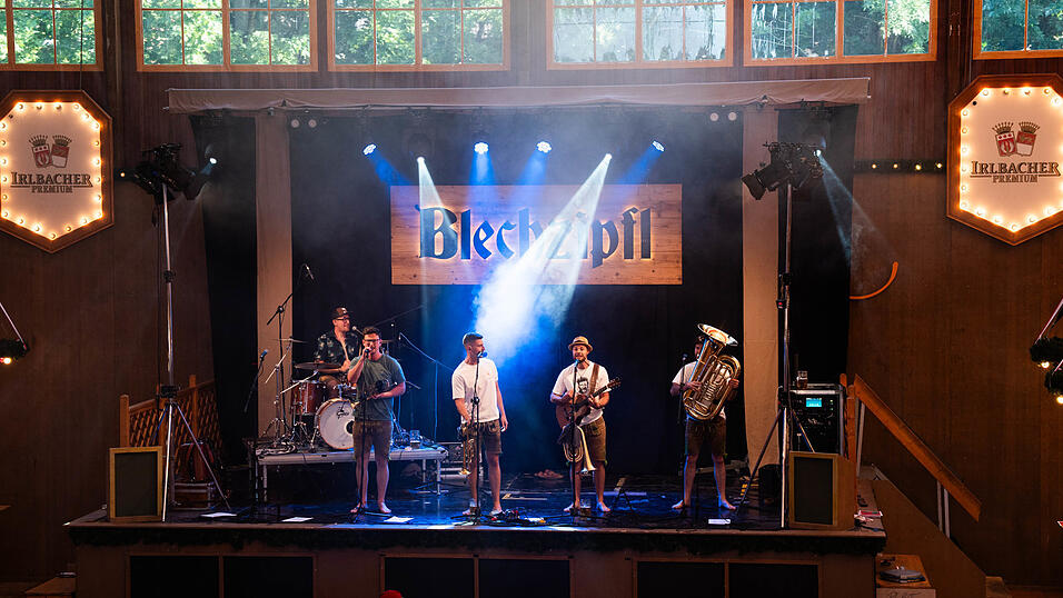 Die Partybilder vom Donnerstag, 13. August, aus dem Festzelt Krönner. Die Partybilder vom Donnerstag, 13. August, aus dem Festzelt Krönner.