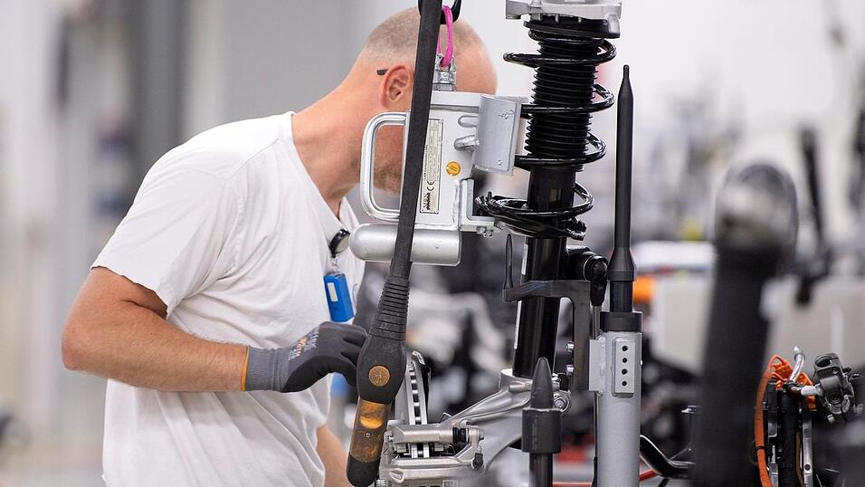 Die Wirtschaft kritisiert immer wieder hohe Arbeitskosten in Deutschland (Archivbild)