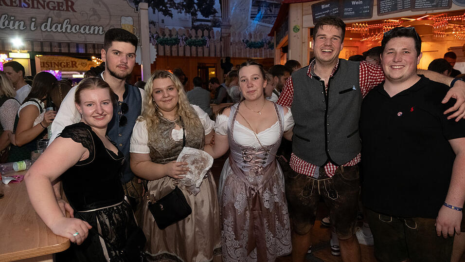Die Partybilder vom Montag, 14. August 2023, aus dem Festzelt Reisinger. Die Partybilder vom Montag, 14. August 2023, aus dem Festzelt Reisinger.