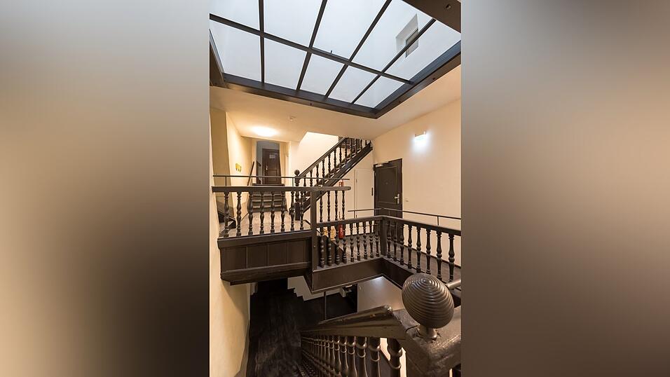 Die Sanierung des Wiedamannhauses in der Brückstraße erhielt historische Oberflächen, Fenster, Türen und Einbauten. Die Sanierung des Wiedamannhauses in der Brückstraße erhielt historische Oberflächen, Fenster, Türen und Einbauten.