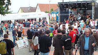 Alle zwei Jahre findet das Hallertauer Bierfestival in Attenkirchen statt. Das erste Fass wird am kommenden Freitag angezapft. Alle zwei Jahre findet das Hallertauer Bierfestival in Attenkirchen statt. Das erste Fass wird am kommenden Freitag angezapft.