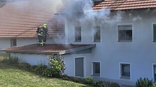 Ein brennender Batteriespeicher l&ouml;ste einen Einsatz in Unterbuch aus.