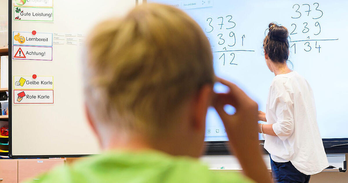Neuer Stundenplan für Grundschulen: Englisch unterliegt Religion