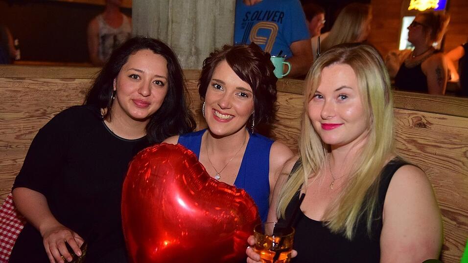 'Hoch die Hände, Wochenende' - so 'Wuid' wurde gefeiert in Straubing. 'Hoch die Hände, Wochenende' - so 'Wuid' wurde gefeiert in Straubing.